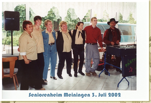 20020703 Meiningen,Seniorenheim,Wally,Susi,Gabi,fz    Andre